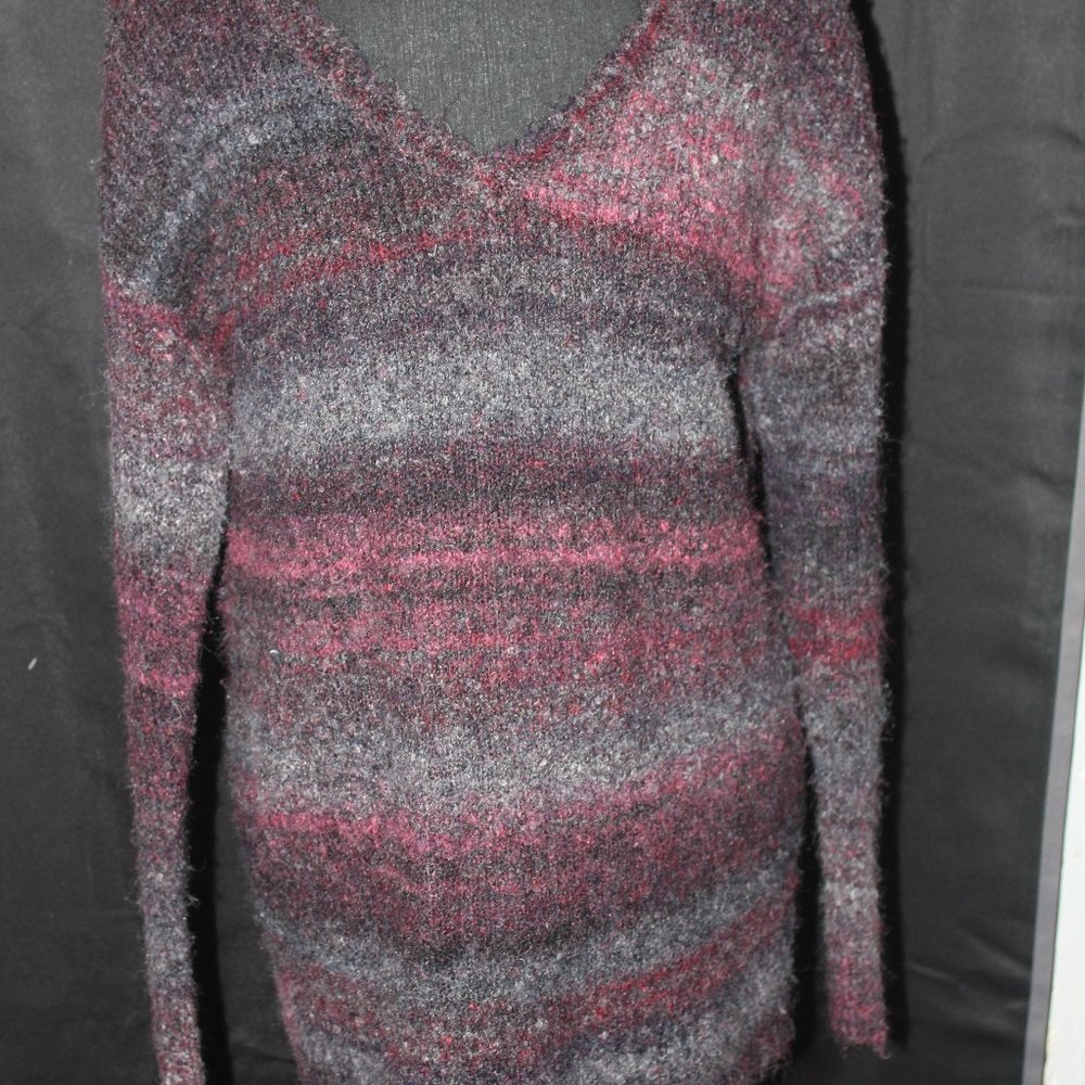 NWOT woman's sweater